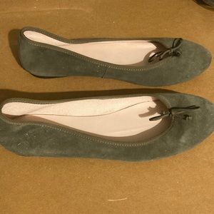 Ballerina’s suede , size 41 olive green